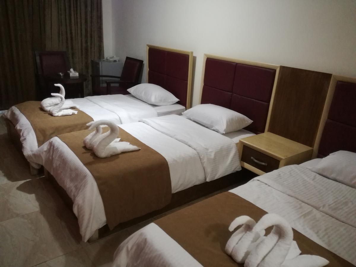 Yacht Hotel Akaba Buitenkant foto